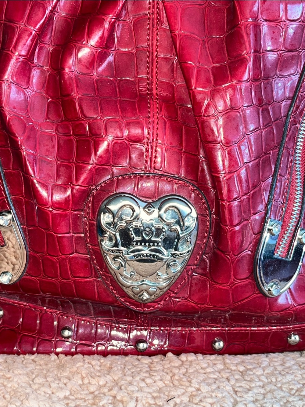 Kathy Van Zeeland Red Faux Crocodile Leather Shoulder Bag - Picture 8 of 11